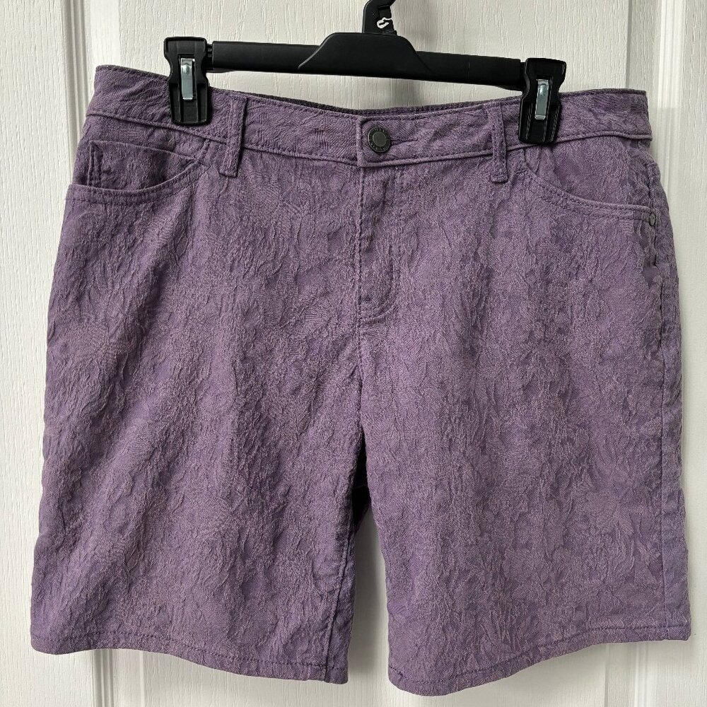 Womens SIMPLY VERA Vera Wang Floral Jacquard Denim Bermuda Shorts Size 8 Grape